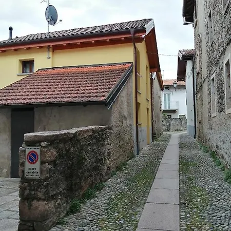La Casetta Di بافينو